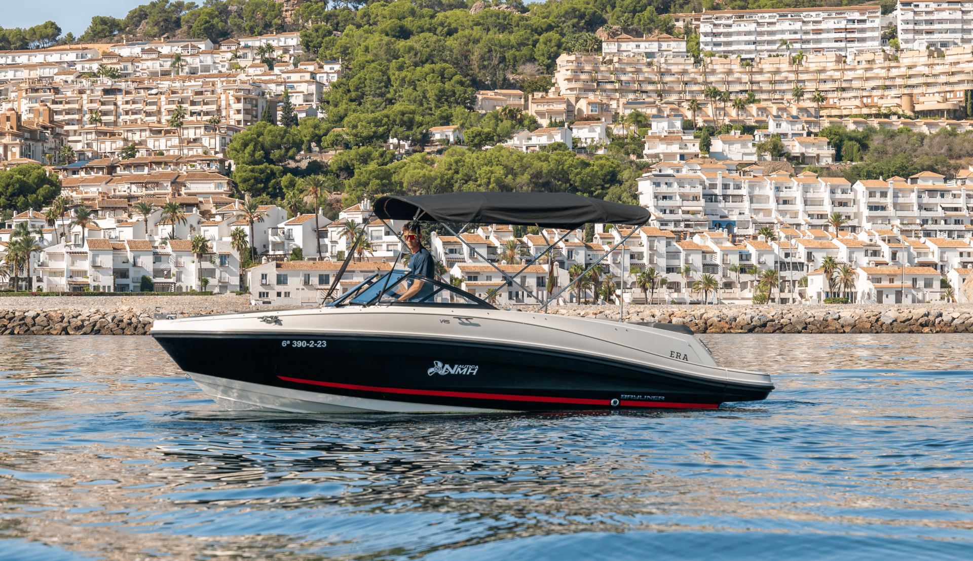 Hera-portada-barco-alquiler-malagaBarco-alquiler-malaga-bayliner-vr5-hera-shiva