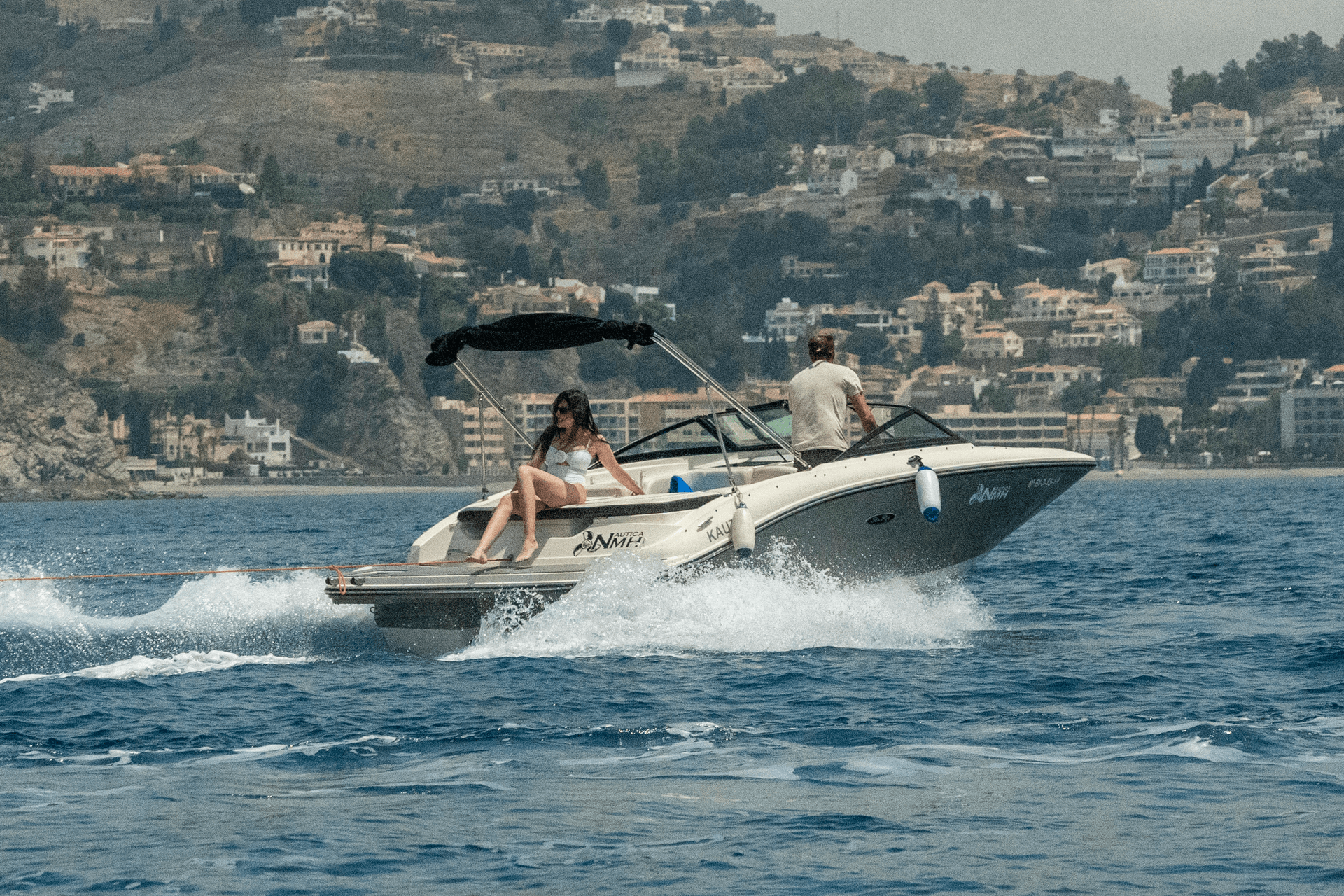 barco-alquiler-malaga-04Barco-alquiler-malaga-sea-ray-190