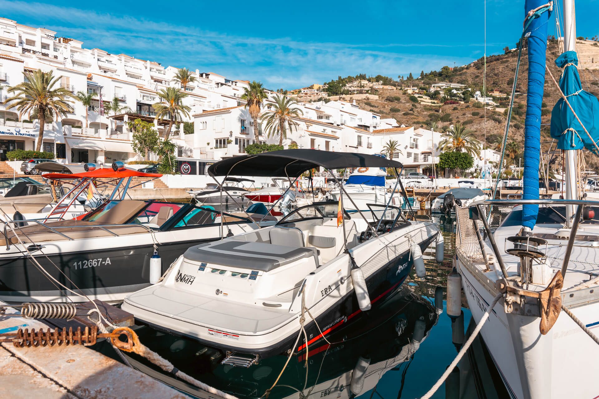 nautica-mh-alquiler-barcos-embarcaciones-malaga-granada-nerja-la-herradura-bayliner-vr5-01