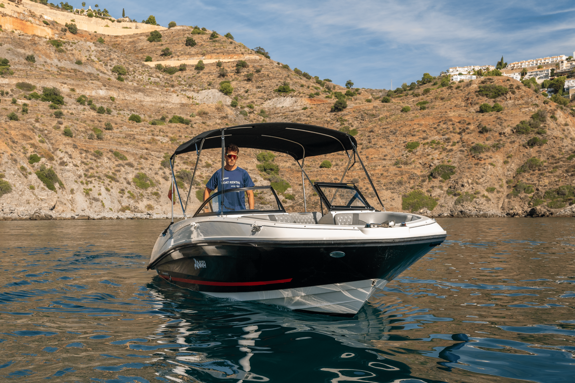 nueva-barco-alquiler-malaga-01Barco-alquiler-malaga-bayliner-vr5-hera-shiva